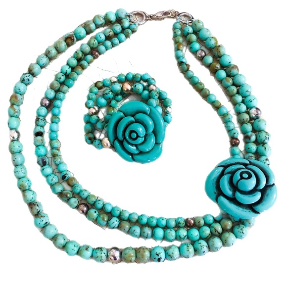 Vintage Jewelry - Matching Turquoise Beaded Necklace & Bracelet set with Rose Pendant 👗🐬